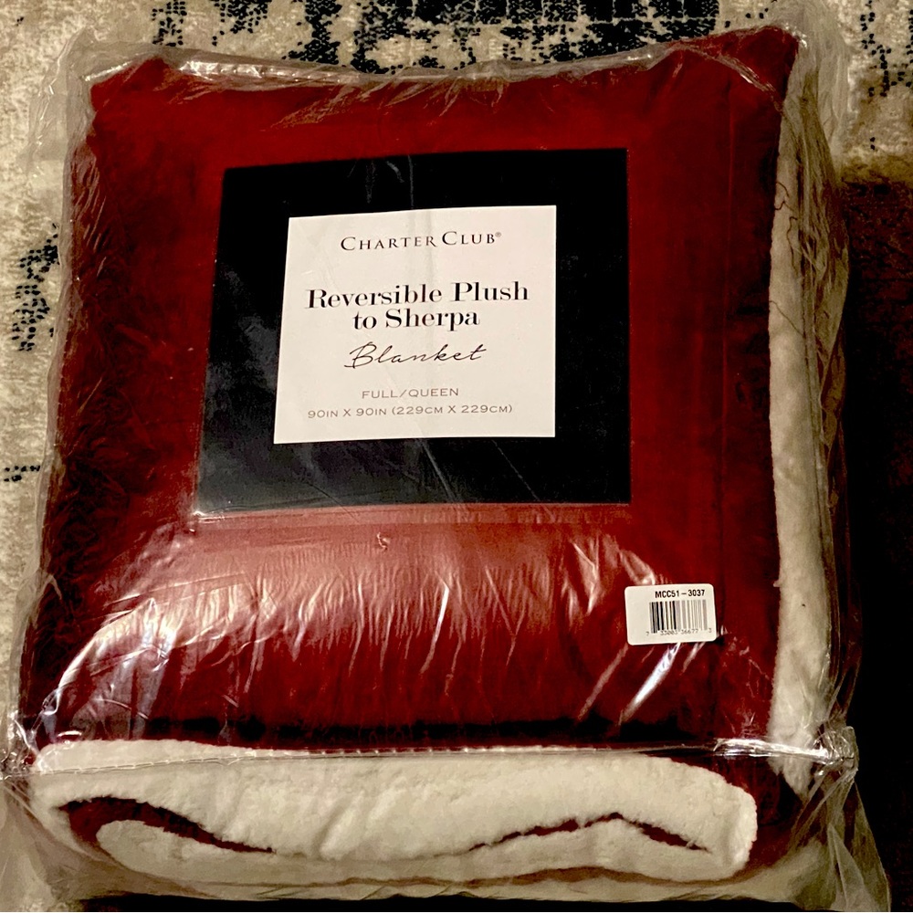 🆕NWT Queen sherpa fleece blanket  🐑
